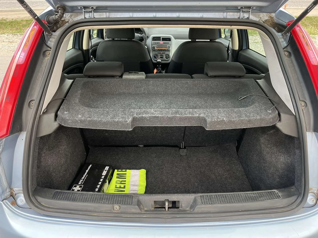 Fiat Punto 1.4I 75кс  EURO 4 КЛИМАТИК 114 000км ОБСЛУЖЕН - автомобили, коли, обяви за нови и употребявани 11