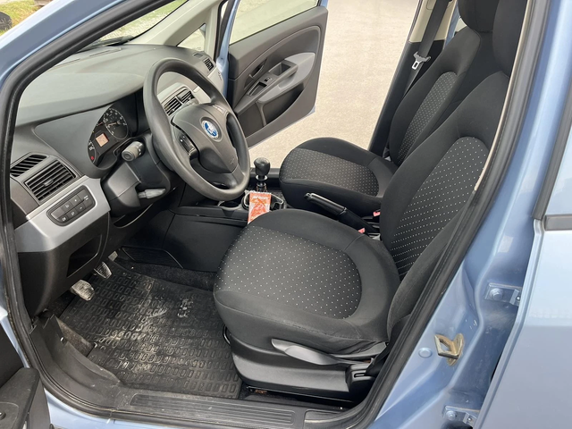 Fiat Punto 1.4I 75кс  EURO 4 КЛИМАТИК 114 000км ОБСЛУЖЕН - автомобили, коли, обяви за нови и употребявани 5