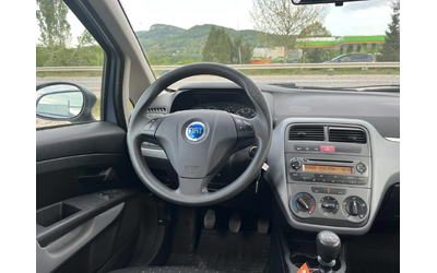 Fiat Punto 1.4I 75кс  EURO 4 КЛИМАТИК 114 000км ОБСЛУЖЕН - автомобили, коли, обяви за нови и употребявани 9