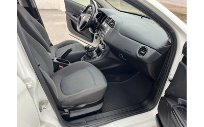 Fiat Punto 1.4I 90кс 6 СКОРОСТИ EURO 4 КЛИМАТИК - автомобили, коли, обяви за нови и употребявани 10