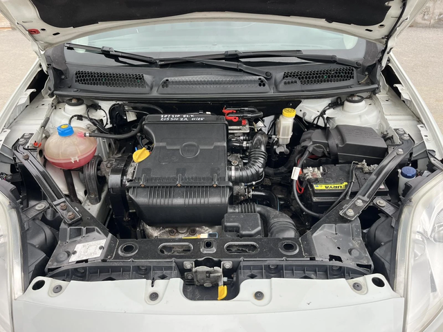 Fiat Punto 1.4I 90кс 6 СКОРОСТИ EURO 4 КЛИМАТИК - автомобили, коли, обяви за нови и употребявани 16