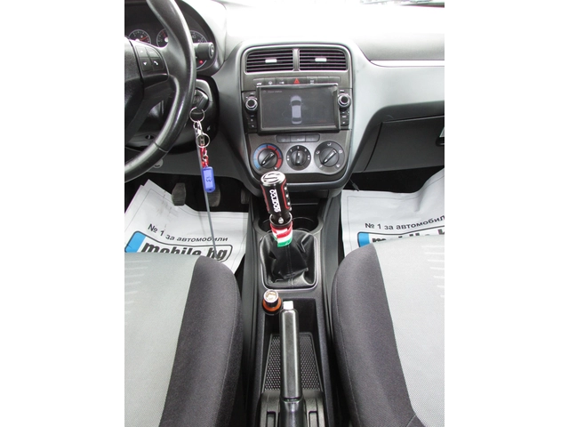Fiat Punto 1.4T EURO4 - автомобили, коли, обяви за нови и употребявани 12