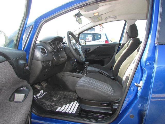 Fiat Punto EVO 1.2i EU5 - автомобили, коли, обяви за нови и употребявани 7