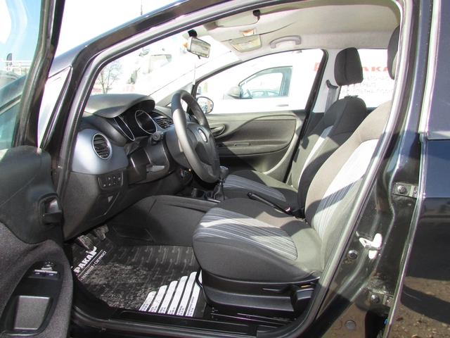 Fiat Punto 1.4i EVO EURO4 - автомобили, коли, обяви за нови и употребявани 6