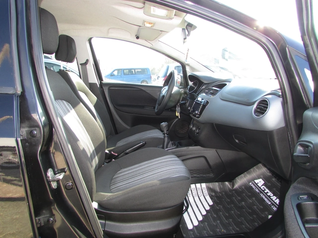 Fiat Punto 1.4i EVO EURO4 - автомобили, коли, обяви за нови и употребявани 8