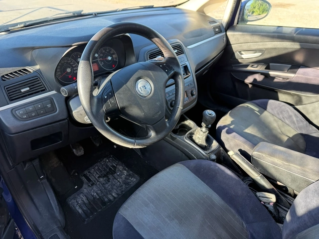 Fiat Punto 1, 300mjet EURO4 - автомобили, коли, обяви за нови и употребявани 6