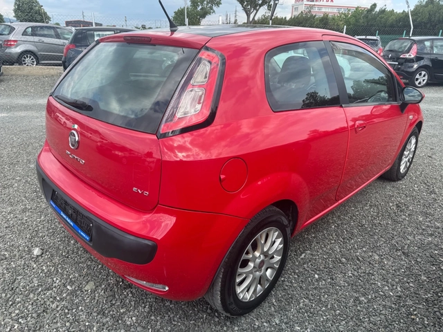 Fiat Punto 1.3 - автомобили, коли, обяви за нови и употребявани 4