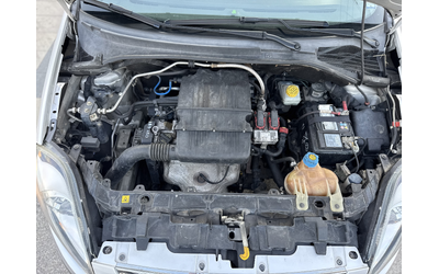 Fiat Punto PUNTO EVO 1.4бензин/метан - автомобили, коли, обяви за нови и употребявани 13