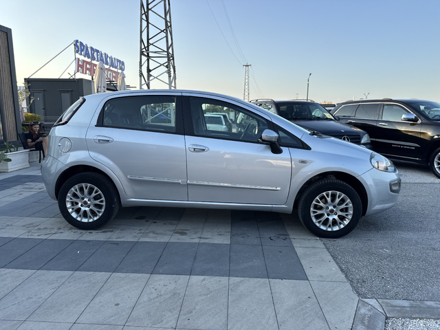 Fiat Punto PUNTO EVO 1.4бензин/метан - автомобили, коли, обяви за нови и употребявани 3