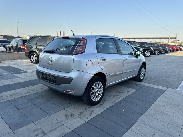 Fiat Punto PUNTO EVO 1.4бензин/метан - автомобили, коли, обяви за нови и употребявани 6