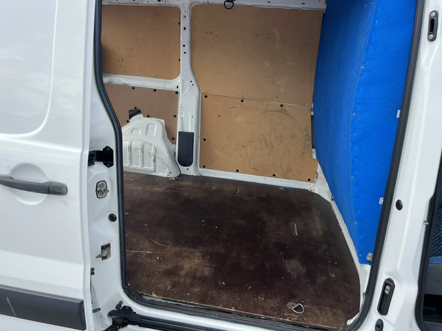 Fiat Scudo 2.0JTD 120кс КЛИМАТИК - автомобили, коли, обяви за нови и употребявани 11