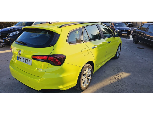 Fiat Tipo 1.4i-6ск+ Газ-ГОТОВ ЗА ТАКСИ - автомобили, коли, обяви за нови и употребявани 1