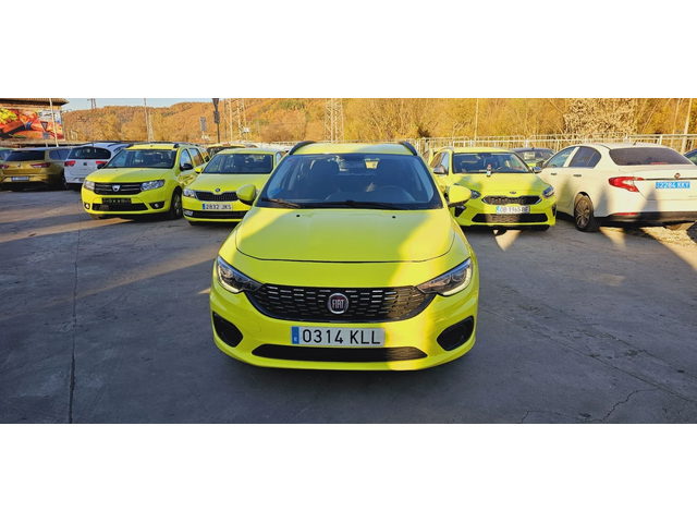 Fiat Tipo 1.4i-6ск+ Газ-ГОТОВ ЗА ТАКСИ - автомобили, коли, обяви за нови и употребявани 2