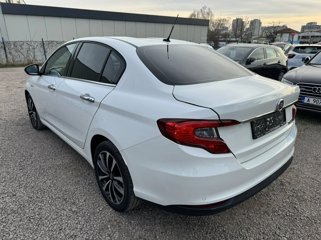 Fiat Tipo 1.6MJ Lounge120к.с - автомобили, коли, обяви за нови и употребявани 3