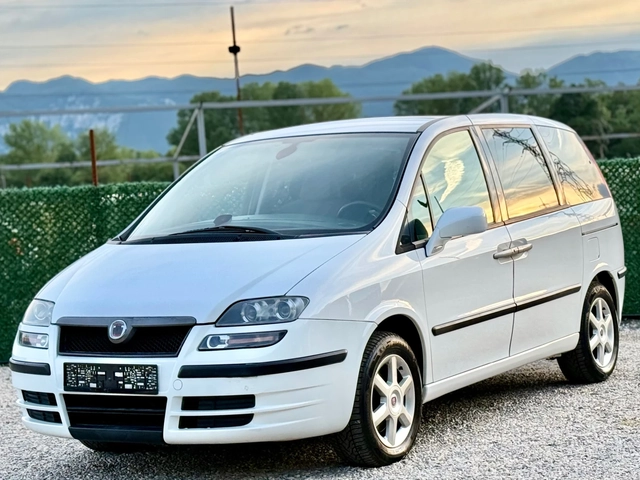 Fiat Ulysse 2.2JTD AVTOMAT* ITALY - автомобили, коли, обяви за нови и употребявани 2