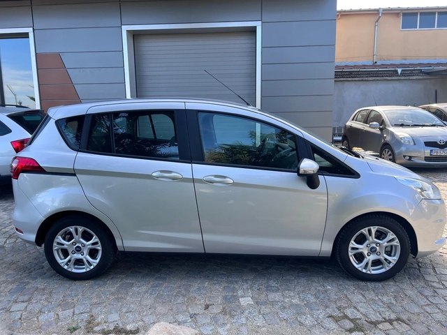 Ford B-Max Titanium - автомобили, коли, обяви за нови и употребявани 3