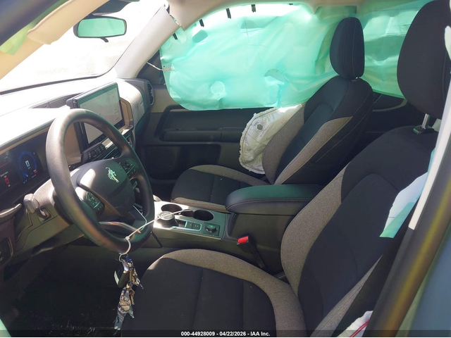 Ford BRONCO SPORT 1.5L I-3 DI, DOHC, VVT, TURBO, 181HP 4X4 Drive - автомобили, коли, обяви за нови и употребявани 4