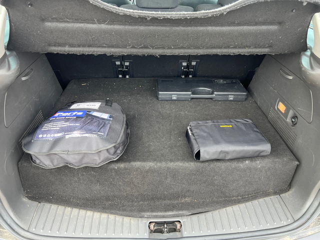 Ford C-max 2.0 - автомобили, коли, обяви за нови и употребявани 13