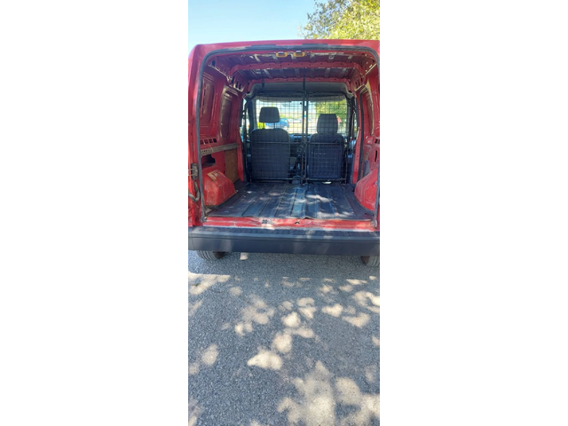 Ford Connect 1.8 tdci клима - автомобили, коли, обяви за нови и употребявани 7