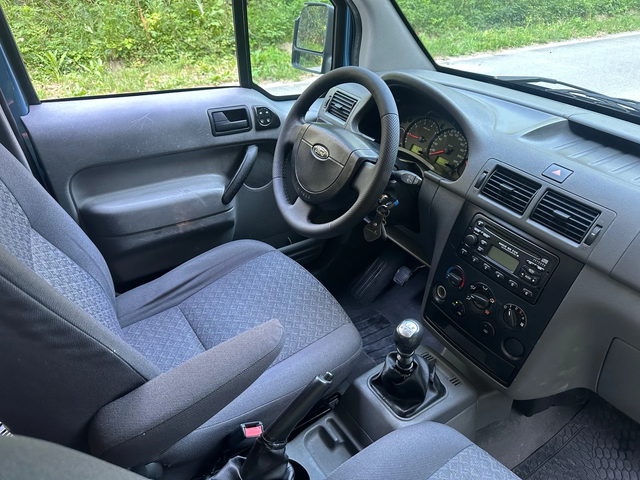 Ford Connect 1.8tdci - автомобили, коли, обяви за нови и употребявани 8