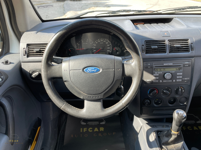 Ford Connect Tourneo 1.8 TDCi* 4+ 1* Категория N1* Товаро-пътнически* - автомобили, коли, обяви за нови и употребявани 8