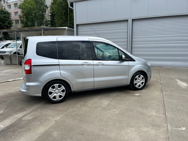Ford Courier Италия 1.5 - автомобили, коли, обяви за нови и употребявани 4