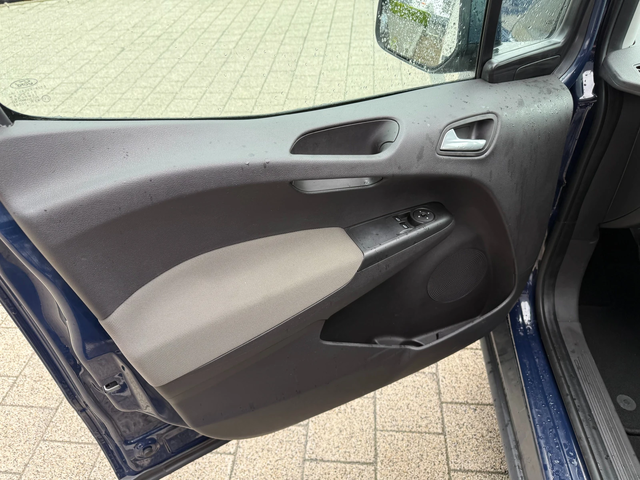 Ford Courier Tourneo 1.5TDCI Клима - автомобили, коли, обяви за нови и употребявани 11