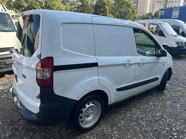 Ford Courier 1.5TD - автомобили, коли, обяви за нови и употребявани 5