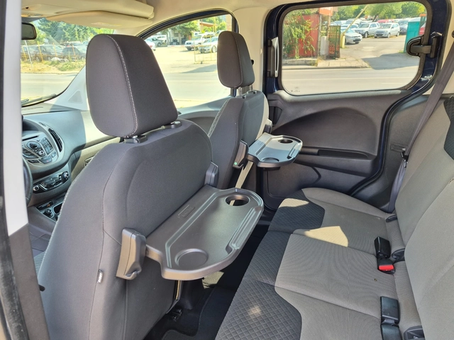 Ford Courier 1.5D - автомобили, коли, обяви за нови и употребявани 11