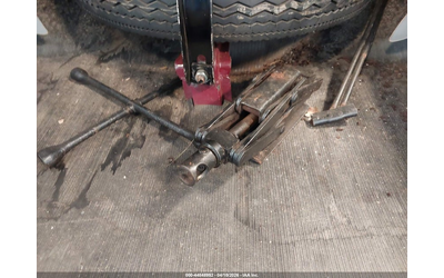 Ford DELUXE UNKNOWN SPECS - автомобили, коли, обяви за нови и употребявани 11