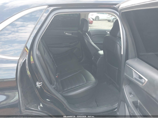 Ford Edge 2.0L I-4 DI, DOHC, VVT, TURBO, 250HP Front Wheel Drive - автомобили, коли, обяви за нови и употребявани 7