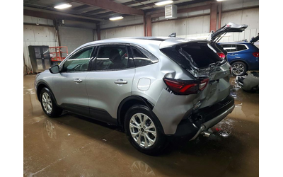 ford-escape-1-5l-3-4x4-w-front-whl-drv - 2