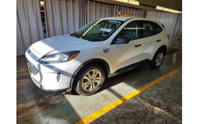 ford-escape-1-5l-3-front-wheel-drive - 0