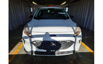 ford-escape-1-5l-3-front-wheel-drive - 4