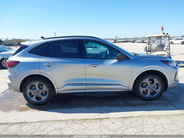 FORD Escape 1.5L I-3 DI, DOHC, VVT, TURBO, 180HP Front Wheel Drive - автомобили, коли, обяви за нови и употребявани 12