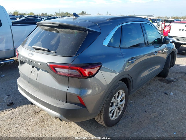 Ford Escape 1.5L I-3 DI, DOHC, VVT, TURBO, 180HP Front Wheel Drive - автомобили, коли, обяви за нови и употребявани 3