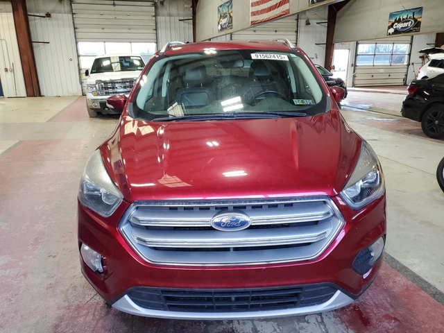 Ford Escape TITANIUM / 4X4 - автомобили, коли, обяви за нови и употребявани 1