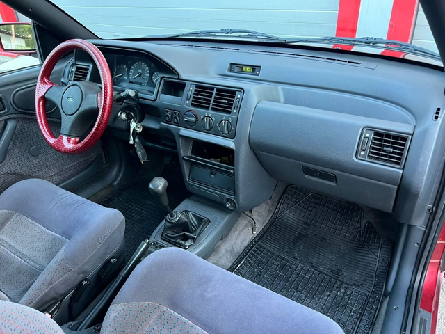 Ford Escort 1.6I - автомобили, коли, обяви за нови и употребявани 10