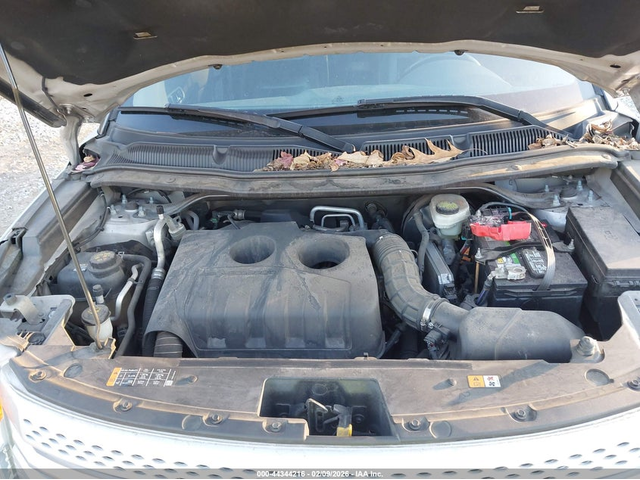 Ford Explorer 2.0L I-4 DI, DOHC, VVT, TURBO, 240HP Front Wheel Drive - автомобили, коли, обяви за нови и употребявани 9