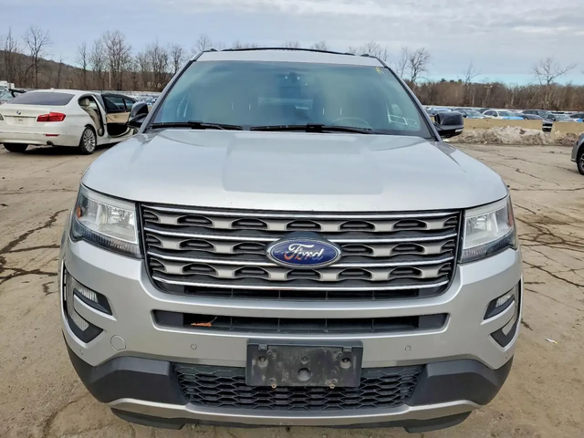 Ford Explorer XLT - автомобили, коли, обяви за нови и употребявани 2