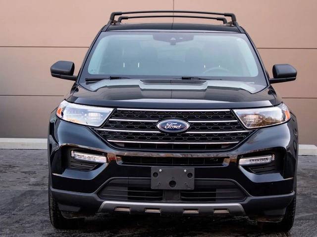 Ford Explorer 4x4 XLT - NAVI-3RD ROW SEATS-NO ACCIDENTS-CARPLAY - автомобили, коли, обяви за нови и употребявани 0