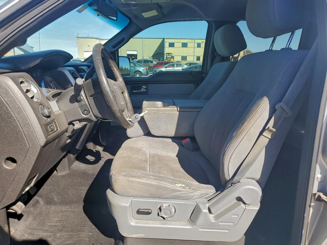 Ford F150 SuperCrew / 4x4 / Подсилени амортисьори / LED / - автомобили, коли, обяви за нови и употребявани 6