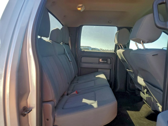 Ford F150 SuperCrew / 4x4 / Подсилени амортисьори / LED / - автомобили, коли, обяви за нови и употребявани 9