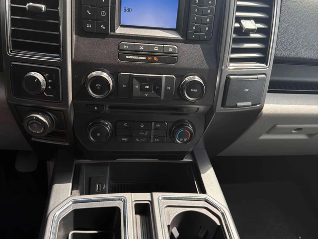 Ford F150 * 4WD SuperCrew Box * CARFAX * ЛИЦЕНЗИРАН ДИЛЪР - автомобили, коли, обяви за нови и употребявани 8