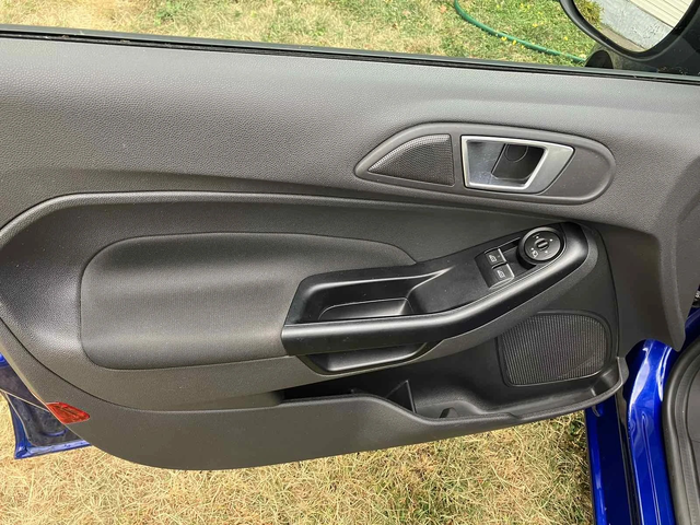 Ford Fiesta 1.0 EcoBoost Celebration - автомобили, коли, обяви за нови и употребявани 5