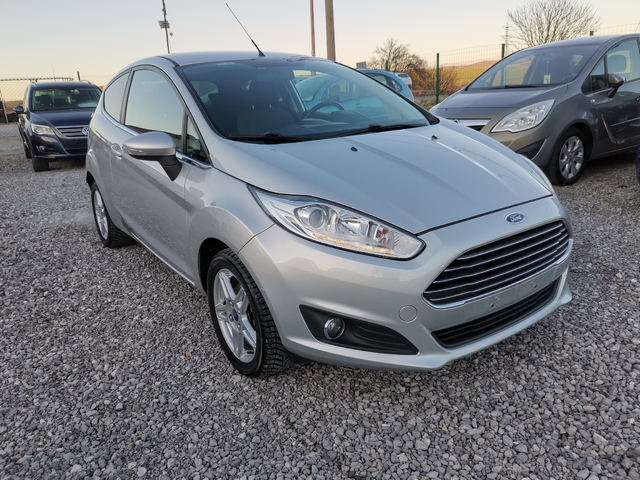 Ford Fiesta 1.5TDCi E5B - автомобили, коли, обяви за нови и употребявани 4