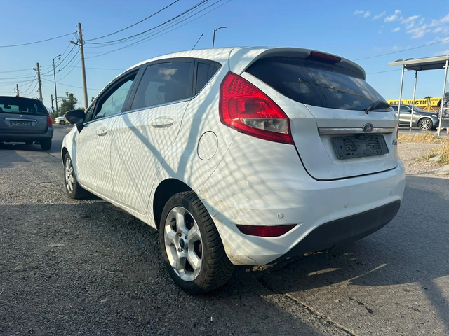 Ford Fiesta 1, 400 EURO5 - автомобили, коли, обяви за нови и употребявани 3