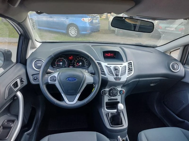 Ford Fiesta 1,2i 82ps EURO 5B - автомобили, коли, обяви за нови и употребявани 5