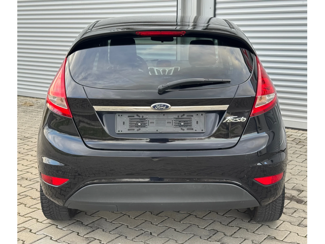 Ford Fiesta 1, 3i 82ps, 5вр., Titanium, ел.пак., климатр., мул - автомобили, коли, обяви за нови и употребявани 7