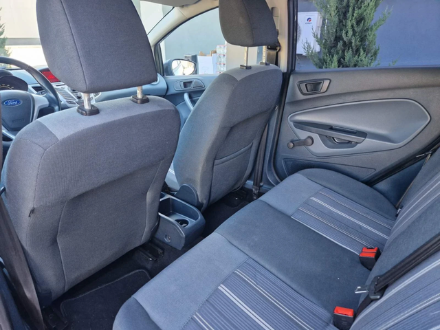 Ford Fiesta 1.6 / 90 к.с. - автомобили, коли, обяви за нови и употребявани 9